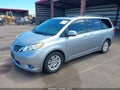 2011 Toyota Sienna — photo 2 of 18 | VIN 5TDYK3DC5BS070905