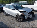 2018 Nissan Kicks — photo 1 of 17 | VIN 3N1CP5CU4JL536378