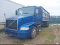 2006 Volvo VN — photo 2 of 11 | VIN 4V4MC9GFX6N423434