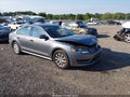 2015 Volkswagen Passat — photo 1 of 16 | VIN 1VWAS7A31FC007270