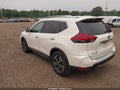 2018 Nissan Rogue — photo 3 of 17 | VIN JN8AT2MV1JW307371