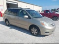 Photo 1 of 16 — 2010 Toyota Sienna