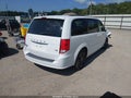 2015 Dodge Grand Caravan — photo 4 of 17 | VIN 2C4RDGEGXFR681034