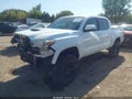 2018 Toyota Tacoma — photo 2 of 17 | VIN 5TFCZ5AN2JX131126