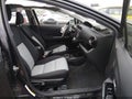 2016 Toyota Prius C — photo 5 of 16 | VIN JTDKDTB36G1118788