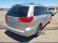 Photo 4 of 11 — 2004 Toyota Sienna