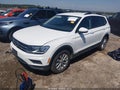 2019 Volkswagen Tiguan — photo 2 of 16 | VIN 3VV1B7AX6KM117036