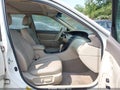 Photo 5 of 15 — 2002 Toyota Avalon