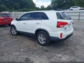 2015 Kia Sorento — photo 3 of 16 | VIN 5XYKT3A62FG600980