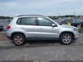 2016 Volkswagen Tiguan — photo 13 of 16 | VIN WVGBV7AX1GW598004