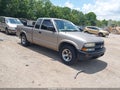 2003 Chevrolet S-10 — photo 1 of 11 | VIN 1GCCS19H438177341