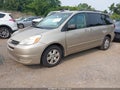 Photo 2 of 17 — 2005 Toyota Sienna