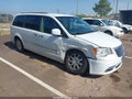 2015 Chrysler Town & Country — photo 1 of 12 | VIN 2C4RC1BG9FR676184