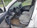 Photo 5 of 16 — 2011 Toyota RAV4