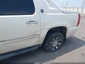 2013 Chevrolet Avalanche — photo 6 of 16 | VIN 3GNTKGE7XDG352839