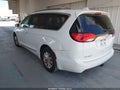 2018 Chrysler Pacifica — photo 3 of 19 | VIN 2C4RC1EG0JR131236