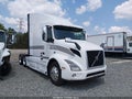 2019 Volvo VNR — photo 1 of 21 | VIN 4V4WC9EH0KN209480
