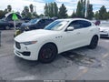 2017 Maserati Levante — photo 2 of 16 | VIN ZN661YUA1HX248171