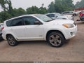 Photo 13 of 16 — 2011 Toyota RAV4