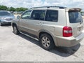 Photo 3 of 11 — 2004 Toyota Highlander