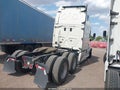 2015 Freightliner Cascadia 125 — photo 4 of 14 | VIN 3AKJGLD52FSGF1821