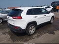 2016 Jeep Cherokee — photo 4 of 13 | VIN 1C4PJLAB8GW168022