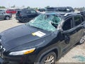 2016 Jeep Cherokee — photo 6 of 21 | VIN 1C4PJLCSXGW137755