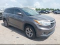 2016 Toyota Highlander — photo 1 of 16 | VIN 5TDZKRFH0GS139605