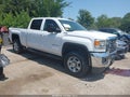 2015 GMC Sierra 3500 HD — photo 1 of 17 | VIN 1GT422C81FF570992