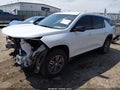 2024 Chevrolet Traverse — photo 2 of 17 | VIN 1GNEREKS3RJ185389