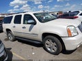 2009 GMC Yukon XL — photo 12 of 15 | VIN 1GKFK363X9R252052