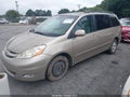 Photo 2 of 16 — 2010 Toyota Sienna