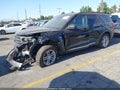 2024 Ford Explorer — photo 2 of 22 | VIN 1FMSK7DH1RGA04277