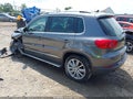 2016 Volkswagen Tiguan — photo 3 of 16 | VIN WVGAV7AX1GW557397