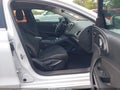 2016 Chrysler 200 — photo 5 of 16 | VIN 1C3CCCABXGN139883