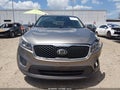 2017 Kia Sorento — photo 12 of 16 | VIN 5XYPG4A31HG239380