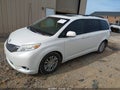 2015 Toyota Sienna — photo 2 of 16 | VIN 5TDYK3DCXFS616152