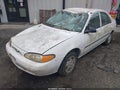 1999 Ford Escort — photo 2 of 16 | VIN 1FAFP10P6XW184284