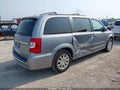 2015 Chrysler Town & Country — photo 4 of 11 | VIN 2C4RC1BG0FR694525