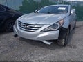 2013 Hyundai Sonata — photo 6 of 17 | VIN 5NPEC4AB9DH795658