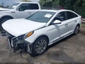 2017 Hyundai Sonata — photo 2 of 16 | VIN 5NPE34AF5HH530163