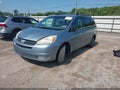 Photo 2 of 12 — 2005 Toyota Sienna