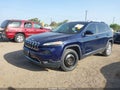 2015 Jeep Cherokee — photo 2 of 17 | VIN 1C4PJLDSXFW517272