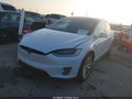 2018 Tesla Model X — photo 2 of 18 | VIN 5YJXCDE24JF111726