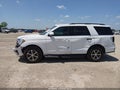 2020 Ford Expedition — photo 6 of 21 | VIN 1FMJU1HT0LEA73403