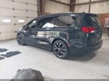 2020 Chrysler Pacifica — photo 3 of 16 | VIN 2C4RC1GG4LR286520