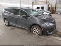 2019 Chrysler Pacifica — photo 1 of 16 | VIN 2C4RC1EG7KR590183