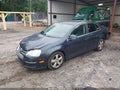2008 Volkswagen Jetta — photo 2 of 16 | VIN 3VWRM71K28M015500