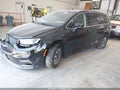 2023 Chrysler Pacifica — photo 2 of 18 | VIN 2C4RC1L7XPR588728