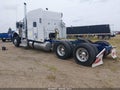 2025 Peterbilt 589 — photo 3 of 16 | VIN 1XPED49X0SD748646
